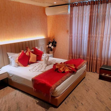 Tiger Garden Int Hotel Khulna Екстер'єр фото