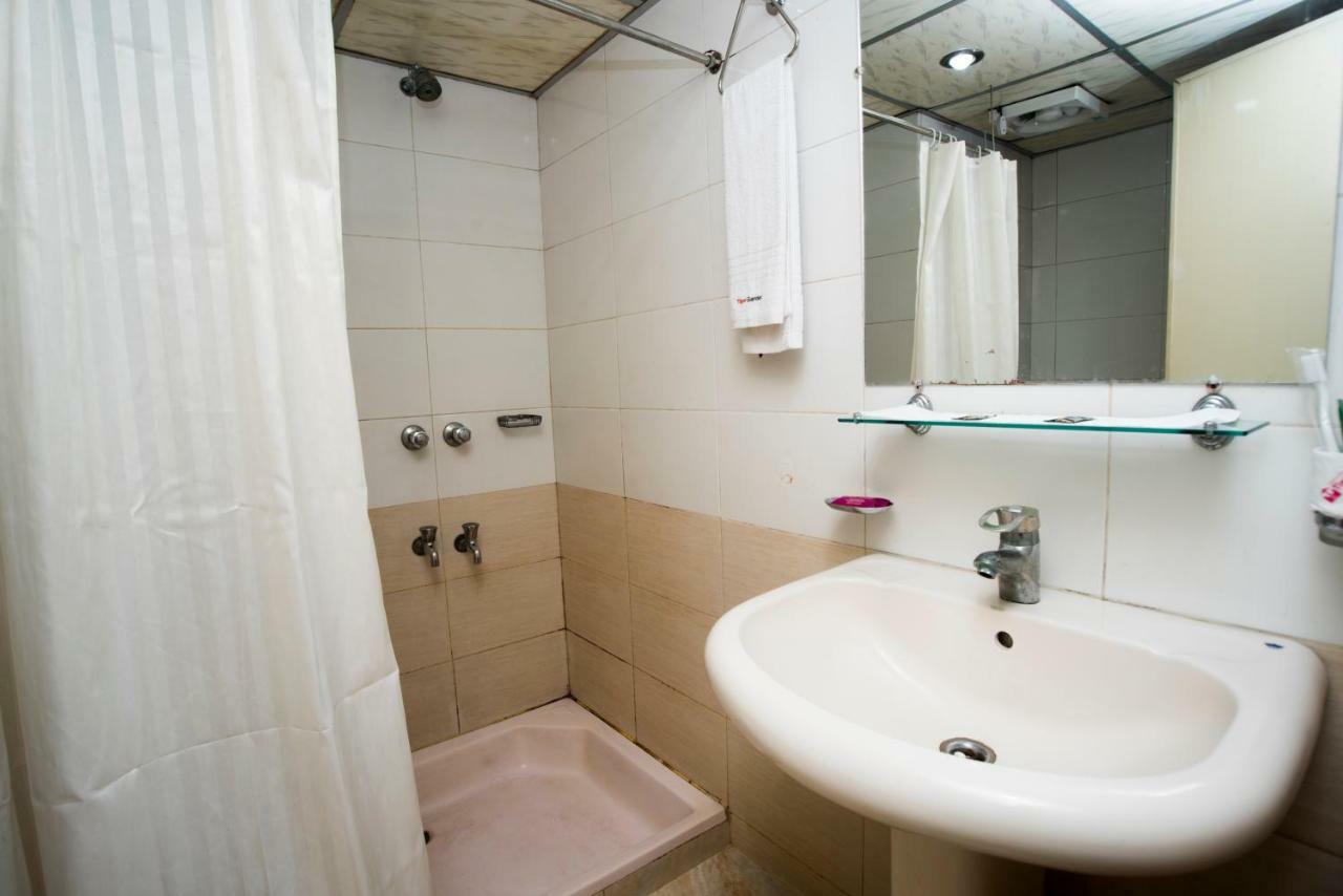 Tiger Garden Int Hotel Khulna Екстер'єр фото