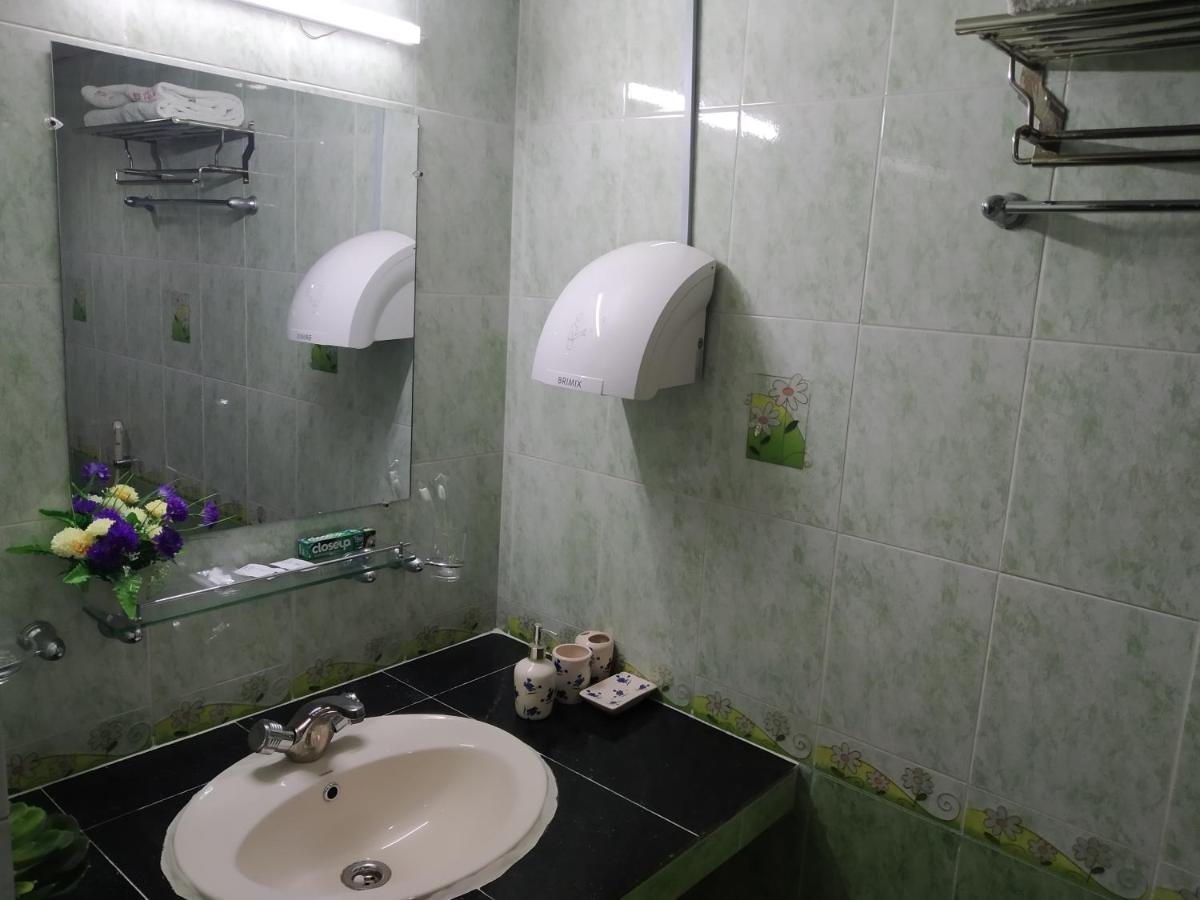 Tiger Garden Int Hotel Khulna Екстер'єр фото